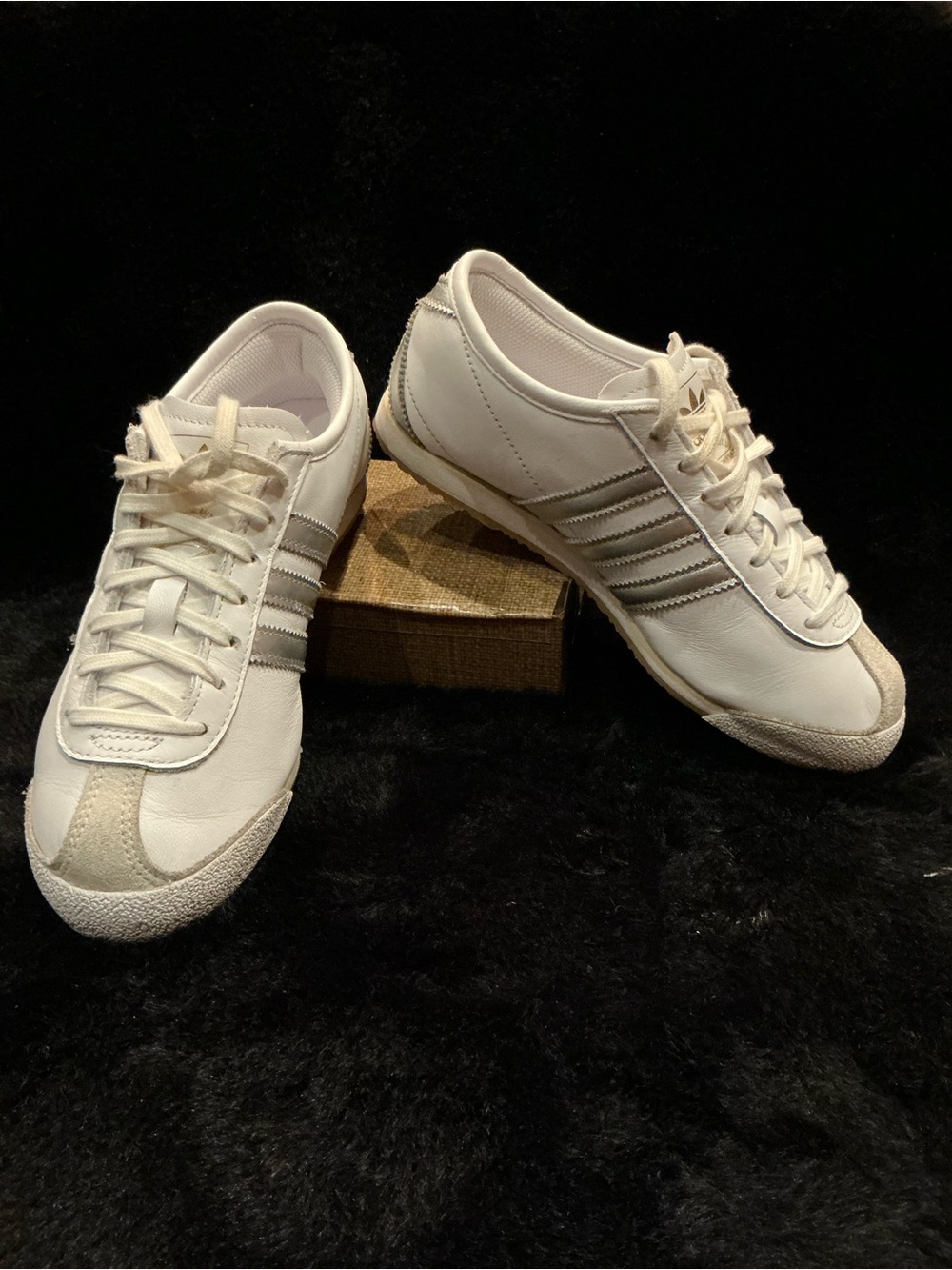 adidas Original Italia 70s Women’s Sneakers Size 6